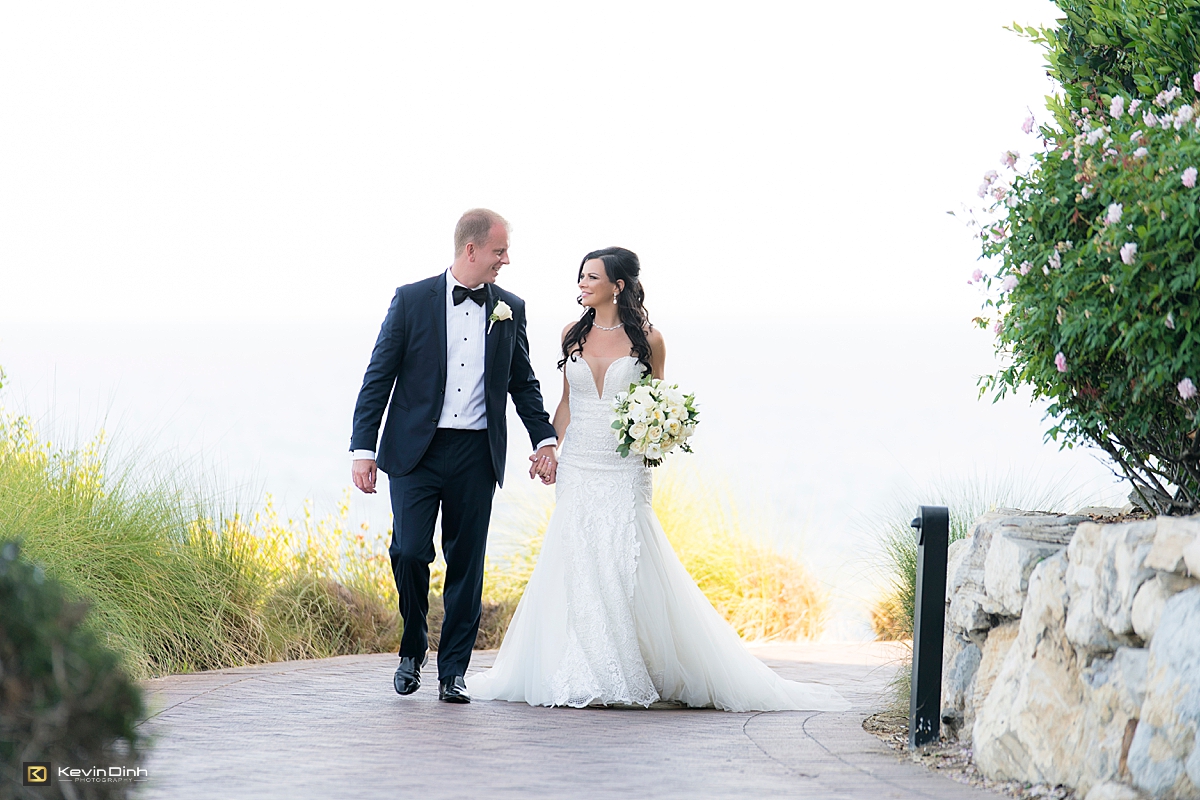 Terranea Resort Palos Verdes wedding first look