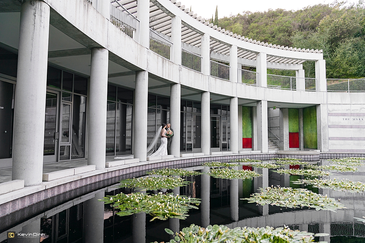 Skirball-Cultural-Center-wedding-los-angeles-wedding-photographer