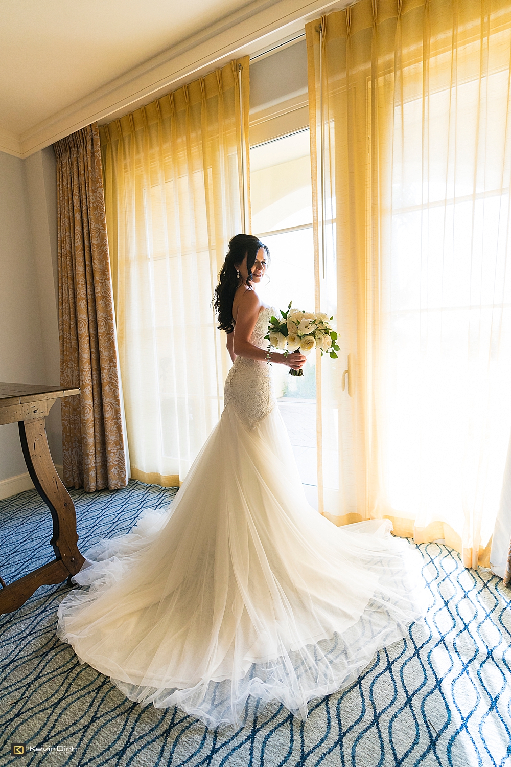 Terranea Resort Palos Verdes wedding bride